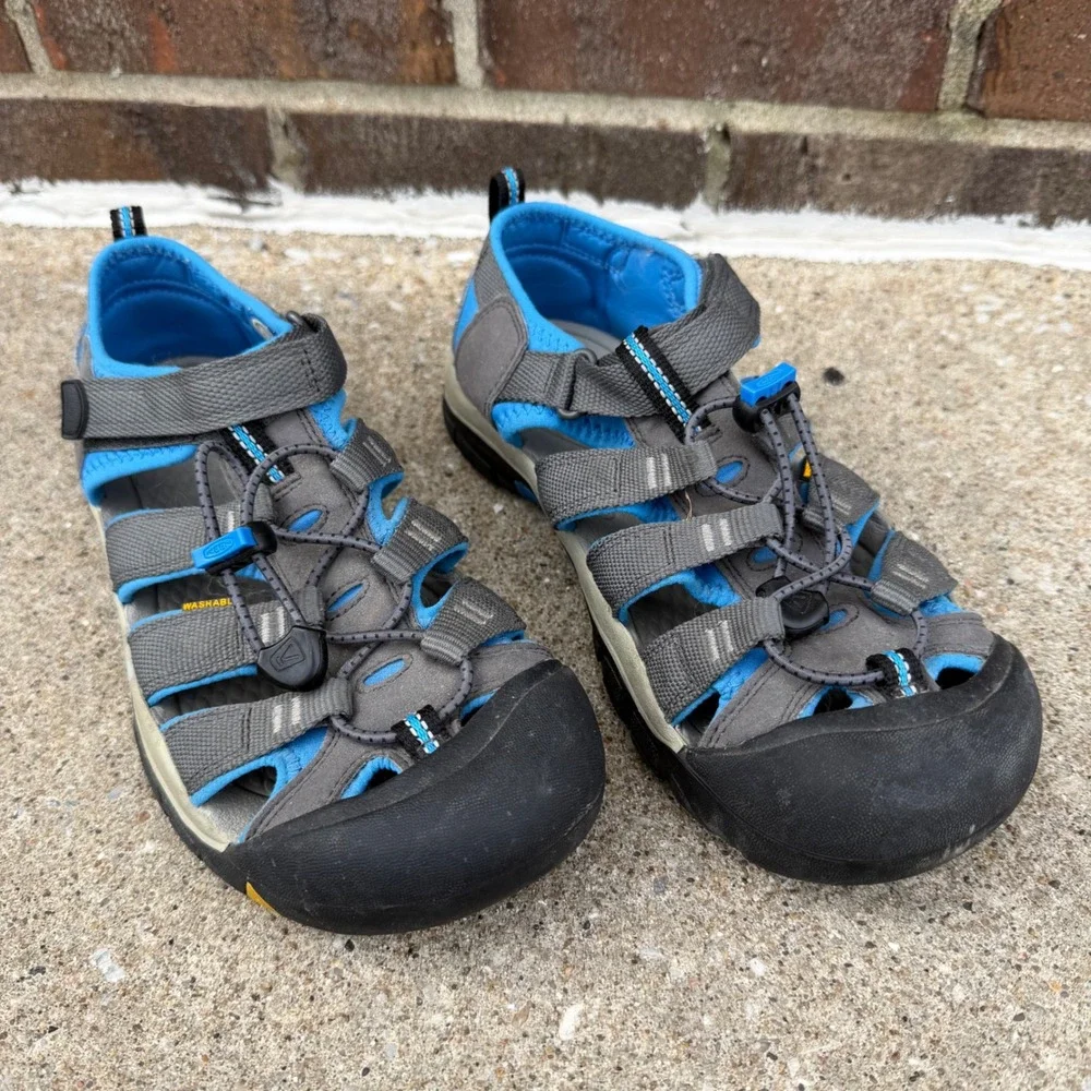 KEEN Newport H2 Mens Sz 6 Grey Blue Washable Sport Hiking Sandals 1022839